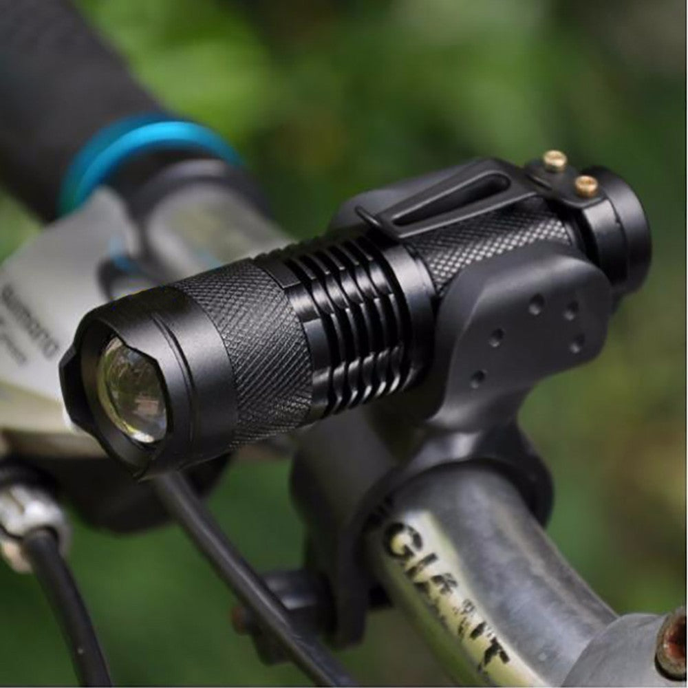 Tactical Flashlight Lumens Torch Cree Q5 LED Zoomable - I'LL TAKE THIS