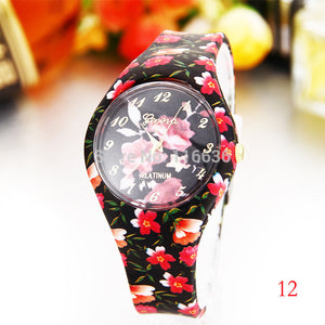 Women's Silicone Printed Designer style Rubber Band Watch - Analog Fashion wristwatch