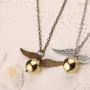Stylish Harry Potter Collares Quidditch The Golden Snitch Pendant + Necklace - I'LL TAKE THIS